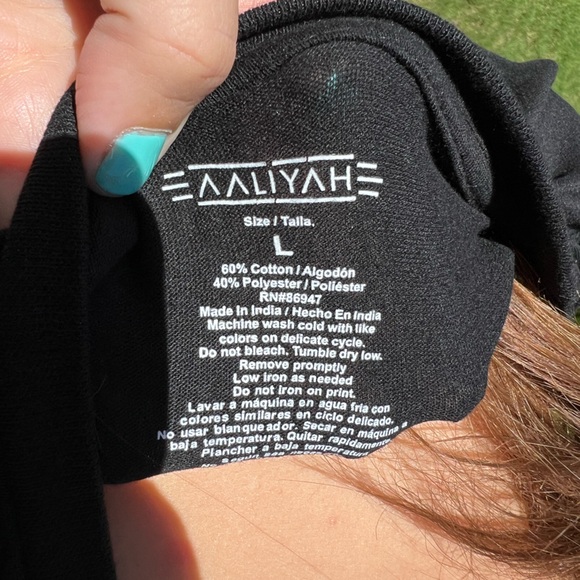 Authentic Aaliyah T Shirt (Large) - Picture 6 of 6